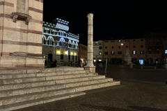 piazza-dante-al-buio2