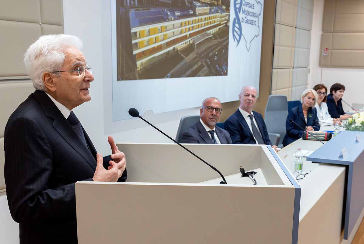 Grosseto - Il Presidente Sergio Mattarella rivolge il suo indirizzo di saluto in occasione della cerimonia presso il Polo Nuovo dell’Ospedale Misericordia, oggi 17 settembre 2026.
(Foto di Paolo Giandotti - Ufficio per la Stampa e la Comunicazione)