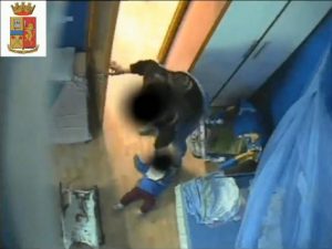 Un fotogramma del video diffuso dalla polizia