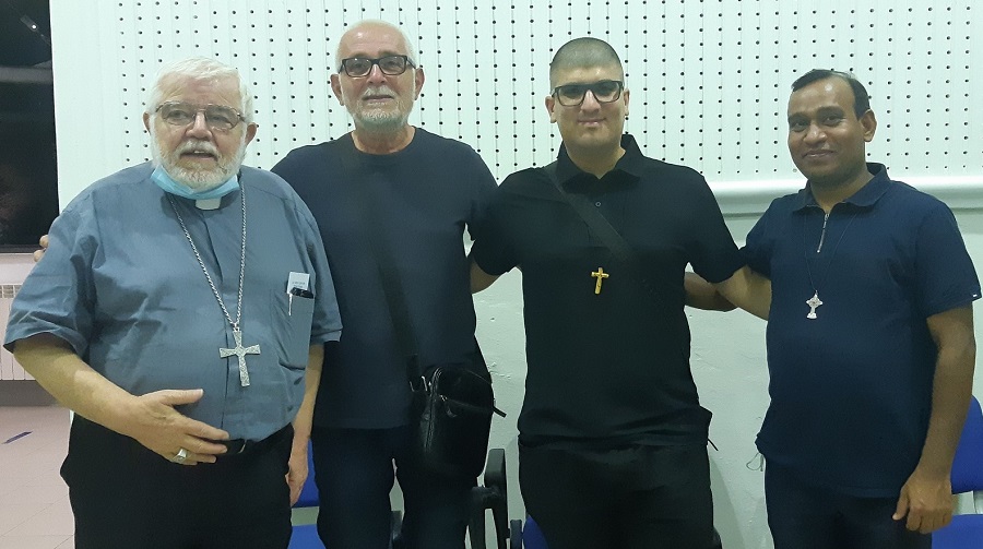 Il vescovo Giovanni Roncari, don Santino Maisano, don Giovanni Russo, don Paulraj Maria Kasparraj