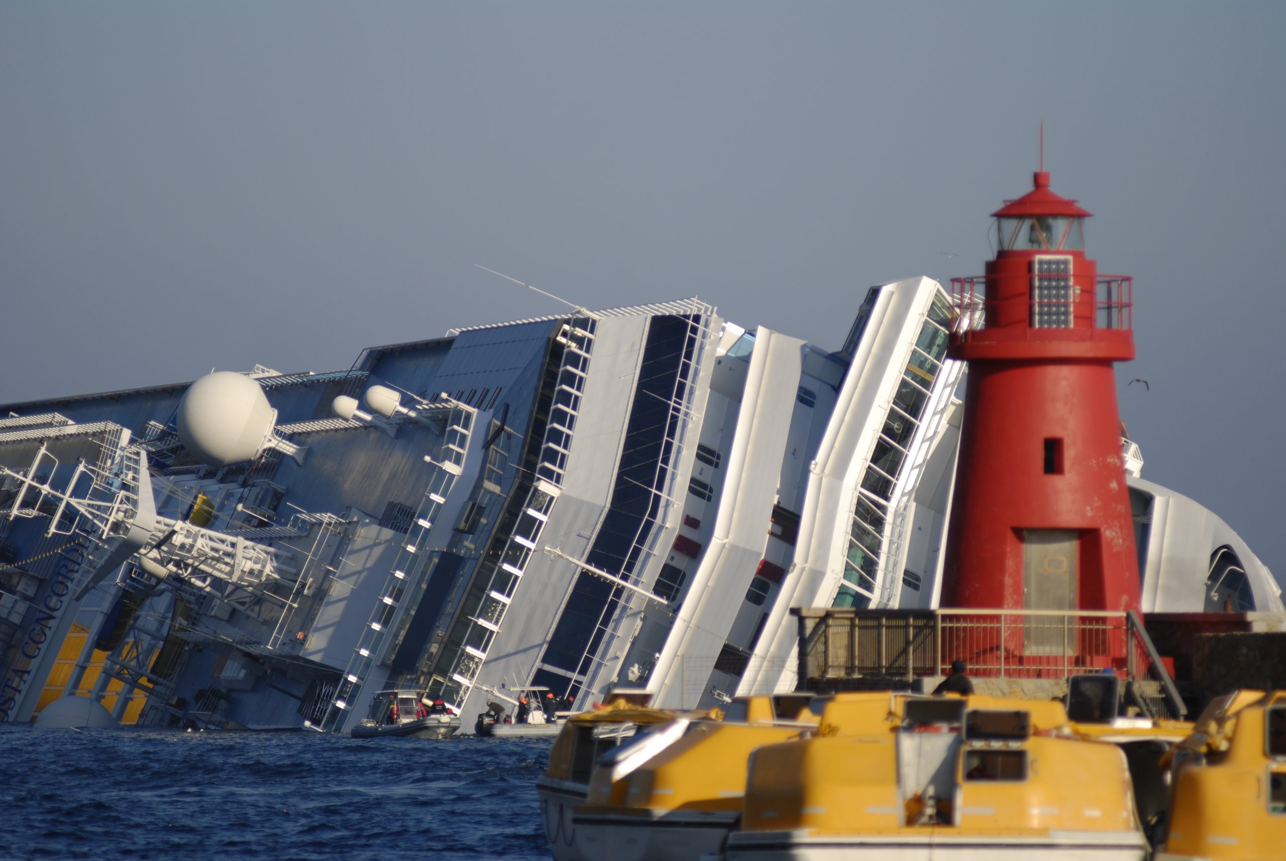 Costa Concordia www.maremmaoggi.net