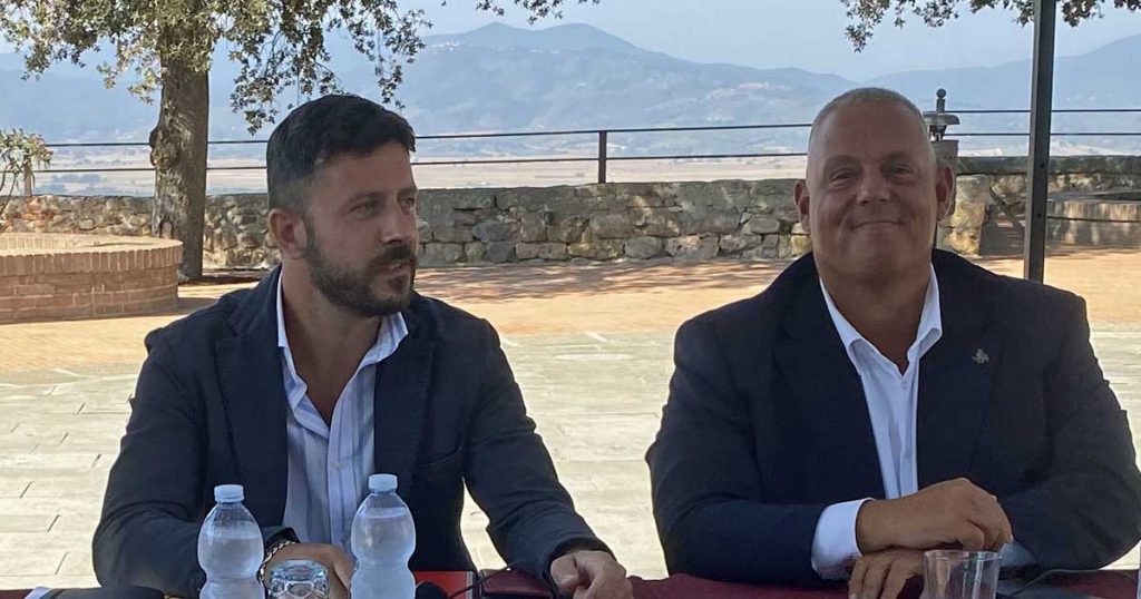 L'assessore Riccardo Megale e il sindaco Antonfrancesco Vivarelli Colonna - maremmaoggi.net