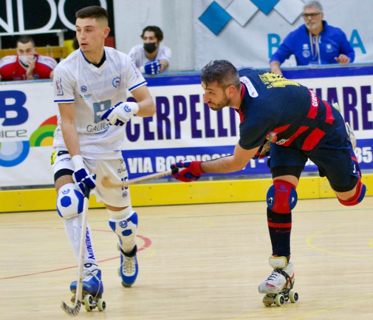 Nella foto di Sonia Fusalli l'azzurro Domenico Illuzzi (GDS Impianti Versilia H.Forte) e Francesco Banini (Galileo Follonica)