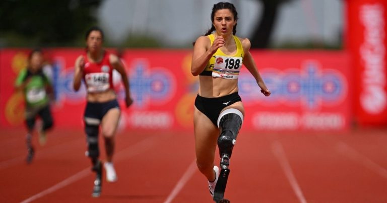 Ambra Sabatini, la motivazione: «Un modello di vita che, in un mondo che cade a pezzi, ci insegna il coraggio e la determinazione»