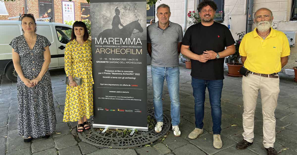 La presentazione del festival: Giulia Pruneti, Chiara Valdambrini, Lorenzo Luzzetti, Luca Agresti e Alfonso De Pietro