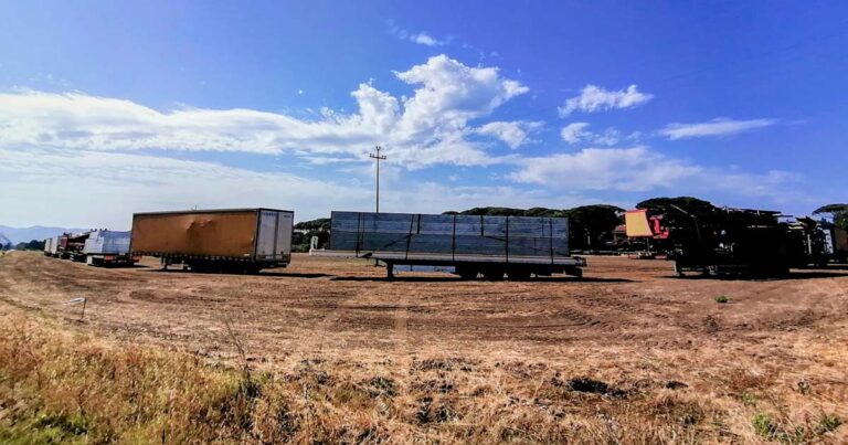 I lavori in corso in via Don Leone a Follonica