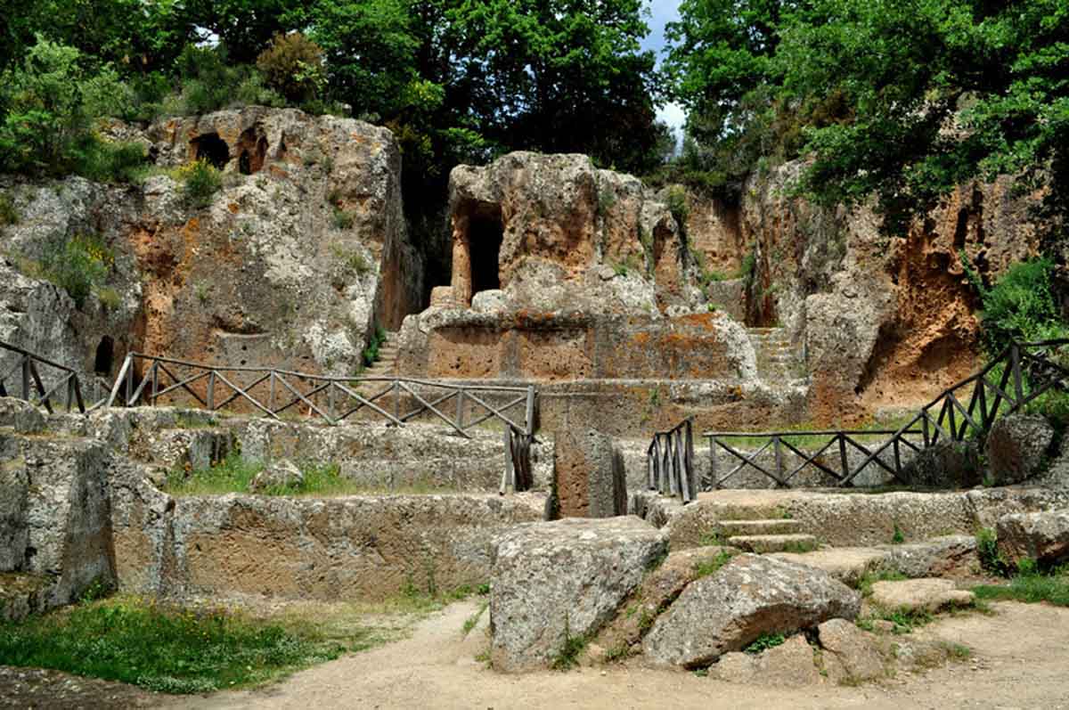 La meravigliosa tomba Ildebranda, a Sovana