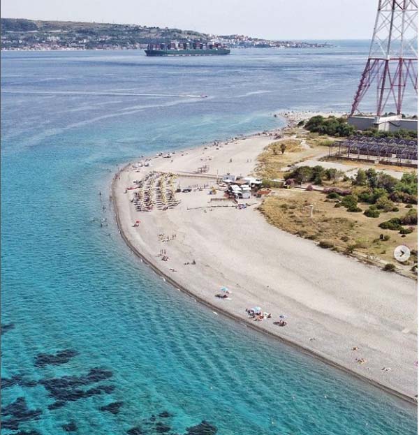 La spiaggia di Capo Peloro a Messina