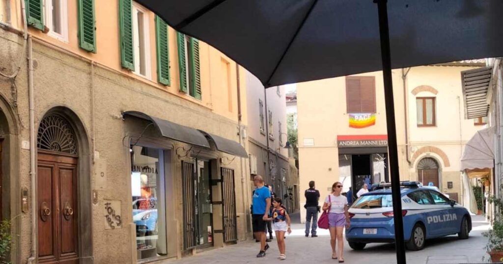 La polizia in via San Martino