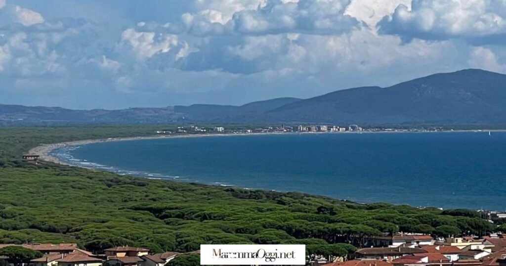 La splendida spiaggia e la pineta fra Castiglione e Marina di Grosseto @maremmaoggi