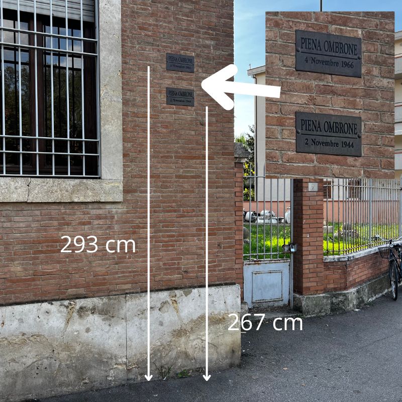 Le due targhe che ricordano l'altezza dell'acqua dell'Ombrone nel 1944 e nel 1966, in via Ximenes
