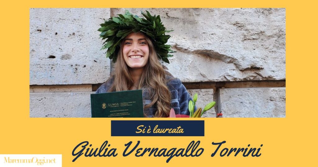 Giulia Vernagallo Torrini festeggia dopo la laurea