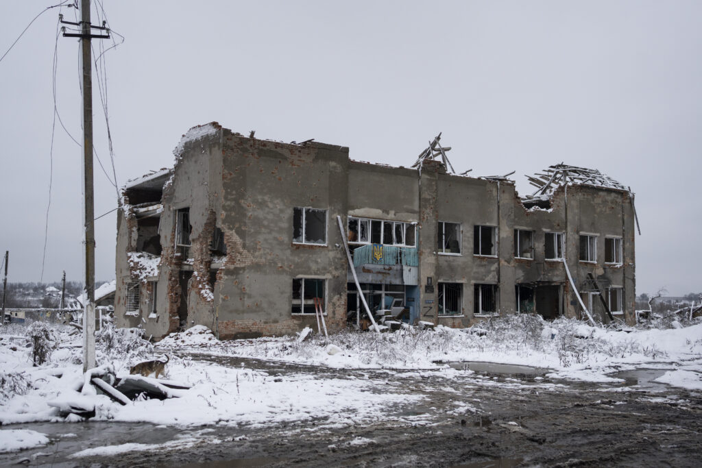 Quello che rimane di un ospedale a Hrakove nella regione nord-est dell'Ucraina