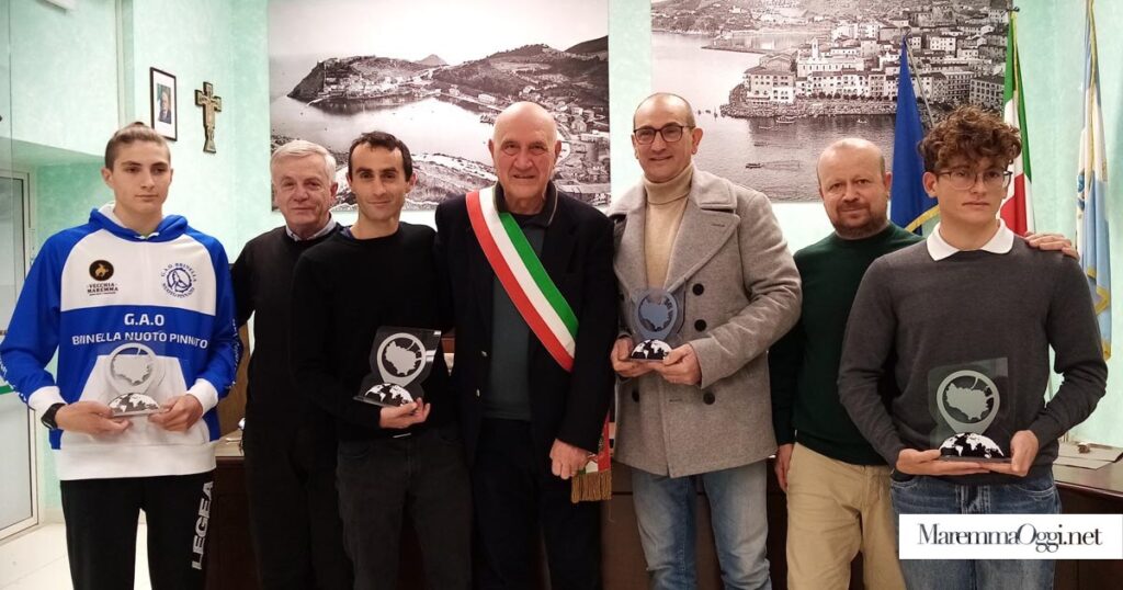 Il sindaco, Borghini, Alocci e i quattro campioni premiati