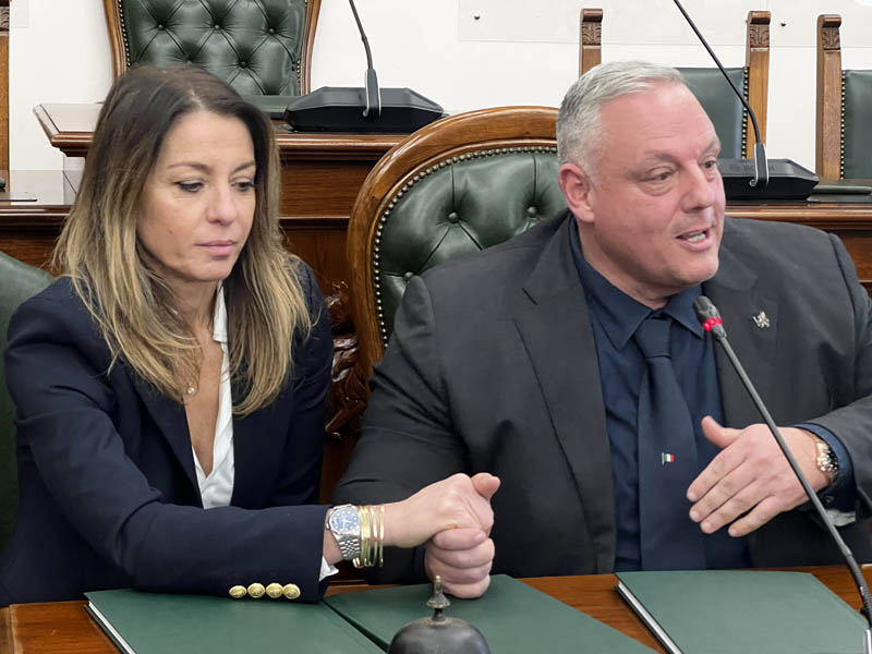 Simona Petrucci con il sindaco Vivarelli Colonna