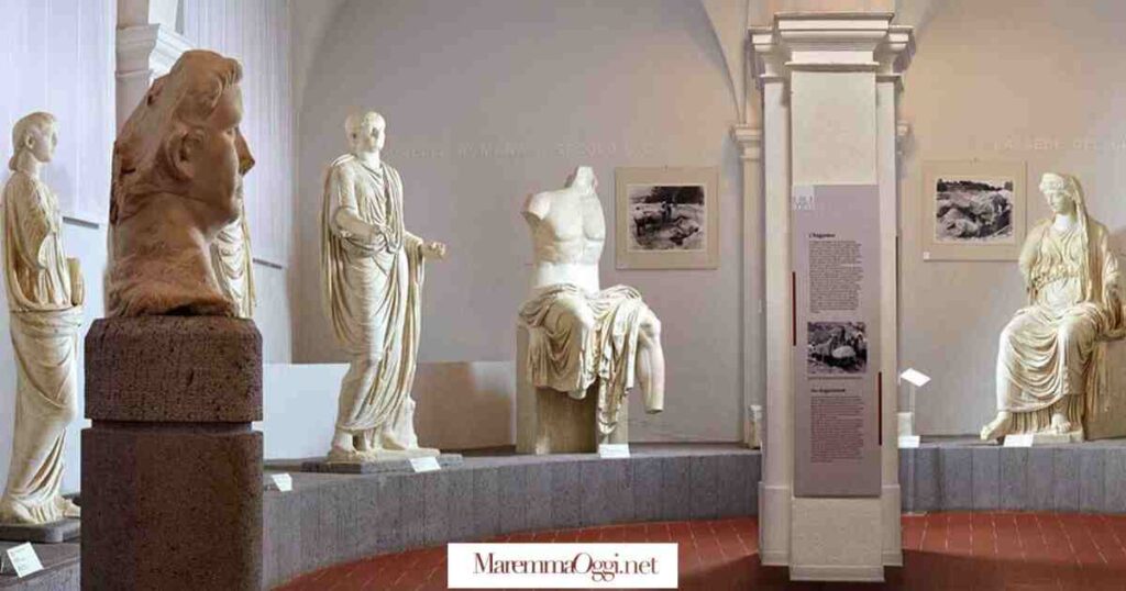 La sala delle Statue del Museo archeologico di Grosseto
