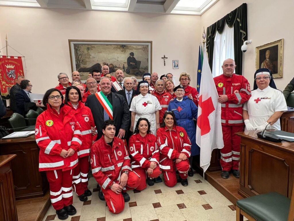L'amministrazione con la Croce Rossa