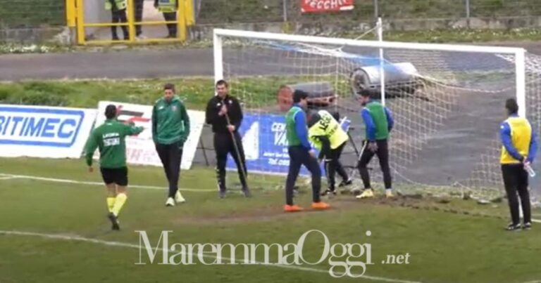 Si scava sulla linea di porta