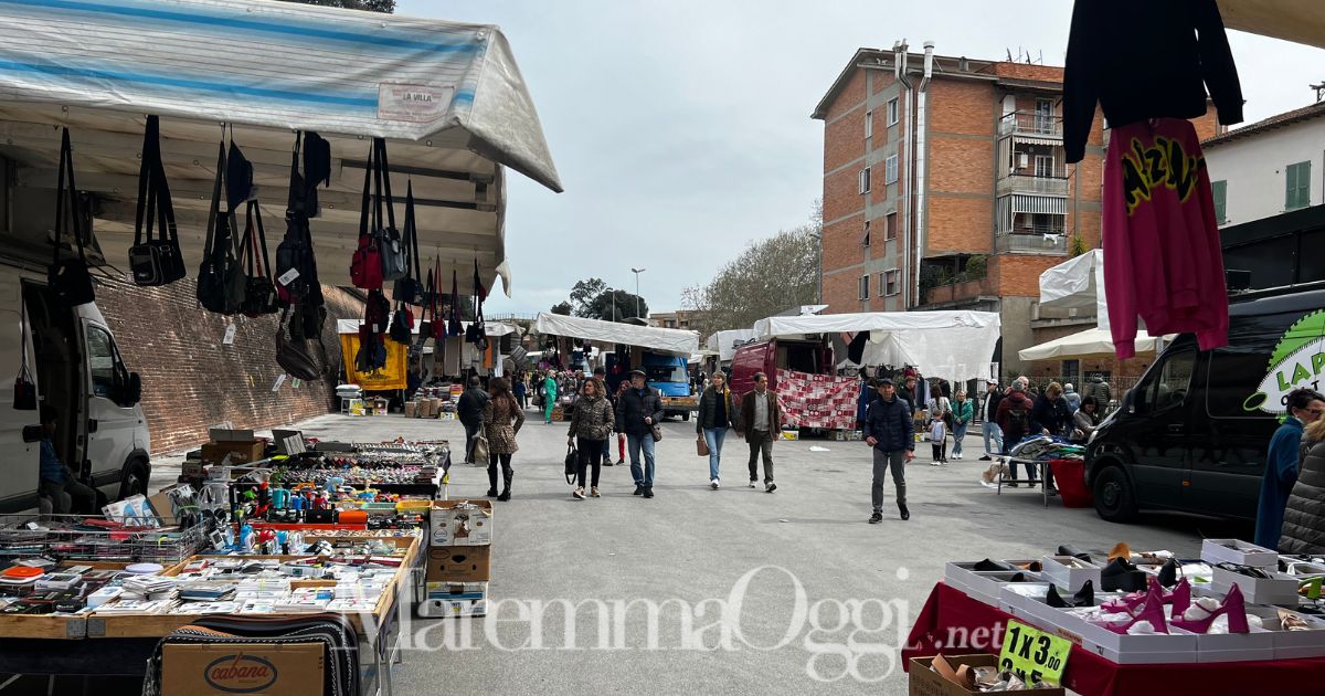 Mercato di Pasqua, piazza Esperanto