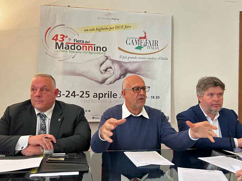 il sindaco Antonfrancesco Vivarelli Colonna, il presidente di GrossetoFiere, Andrea Masini e il direttore di Arat, Claudio Bressannutti