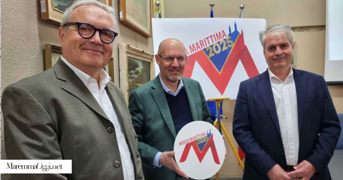 Il professor Nicola Bellini, il sindaco Marcello Giuntini e l'assessore Maurizio Giovannetti