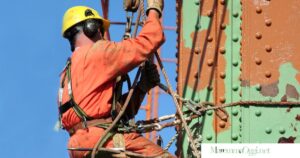 Un operaio al lavoro