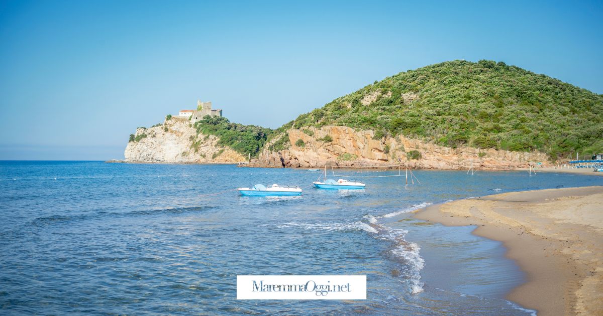 Record per il mare, la spiaggia delle Rocchette a Castiglione