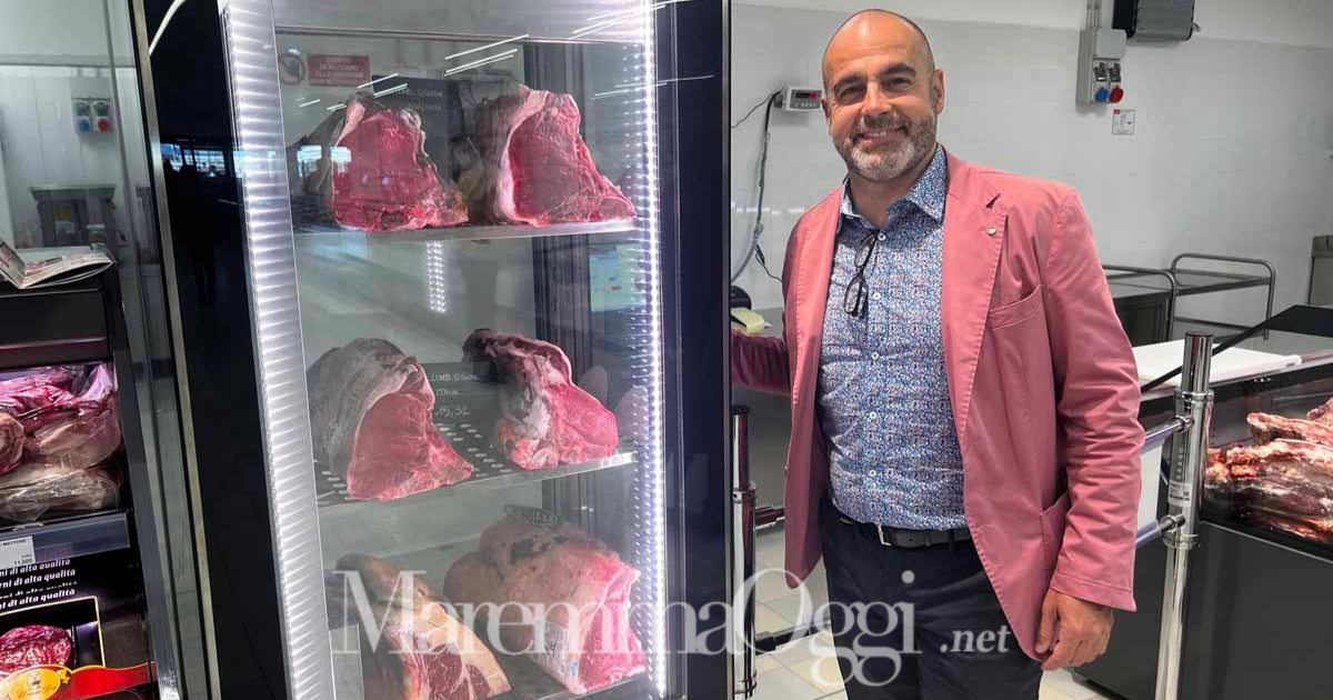 Il direttore commerciale Gianni Francioli nel settore carne del cash&carry