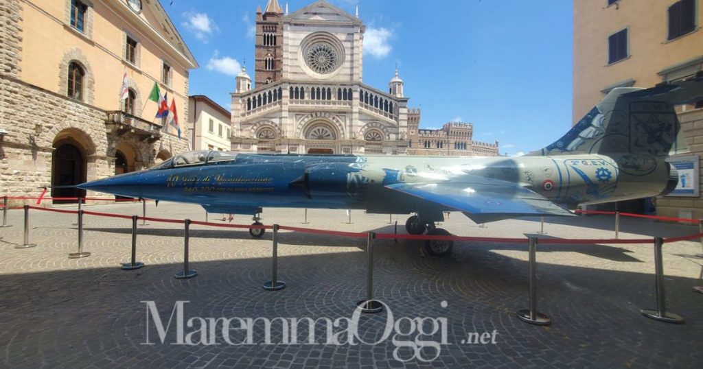 100 anni dell'aeronautica in piazza a Grosseto