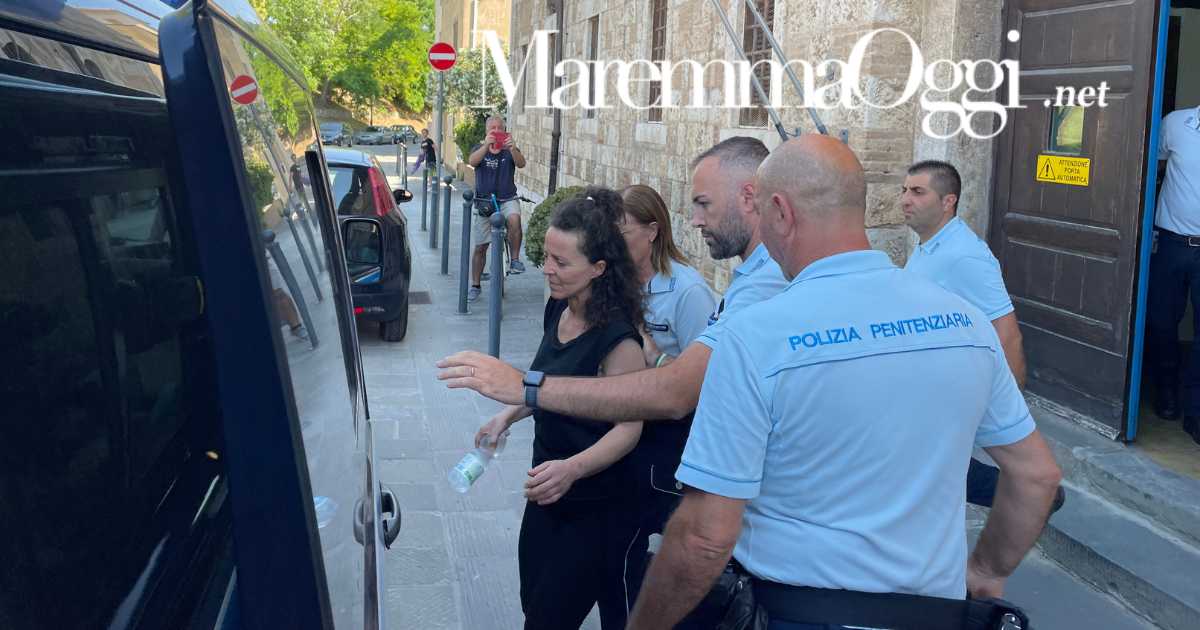 Omicidio di Istia: Benedetta Marzocchi all'uscita del carcere