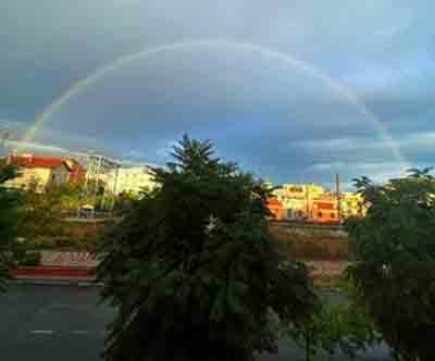 Il "totale" dell'arcobaleno fotografato da Emma Finamore