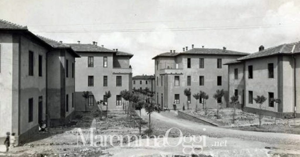 Il villaggio minerario di Niccioletta in una foto storica di Lando Civilini