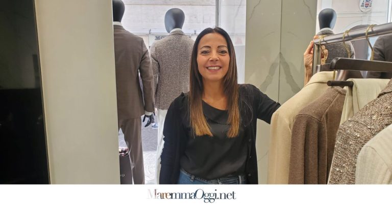 Toscano collezioni apre in centro storico, una foto con la store manager Elena Pirrone