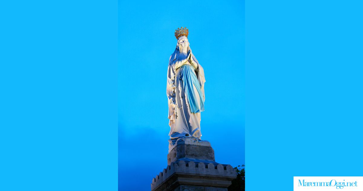 La statua della Madonna di Lourdes in città | MaremmaOggi
