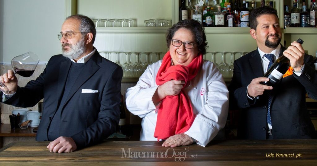 Maurizio, Valeria Piccini e il figlio Andrea, le colonne di Caino (foto di Lido Vannucchi, grazie a Valeria Piccini)