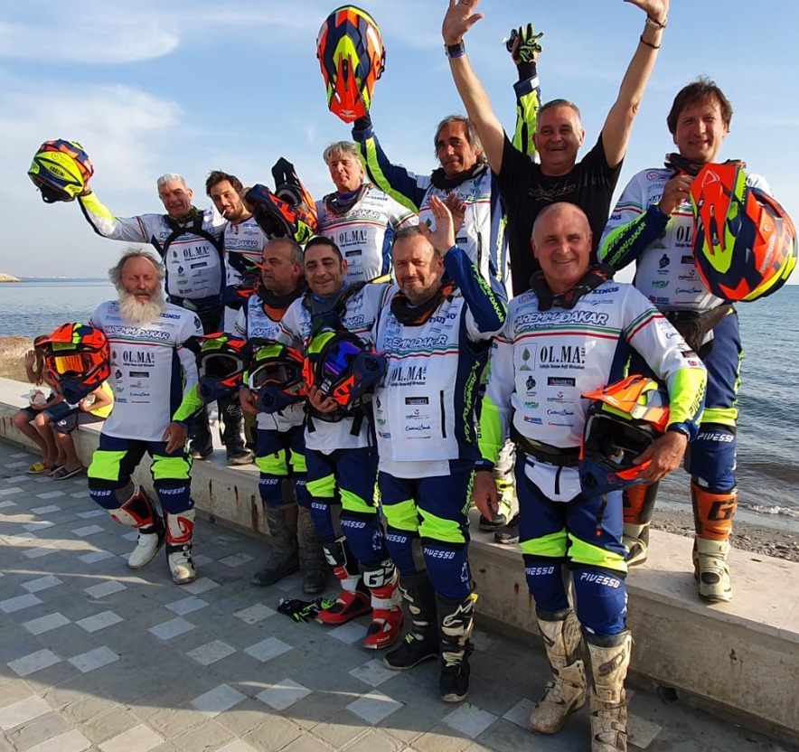 Alcuni dei membri delll'associazione Maremmadakar