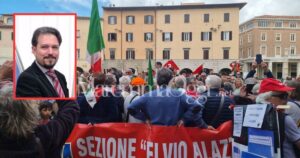 La protesta della sezione Anpi Palazzoli il 25 aprile scorso e il presidente provinciale Anpi Luciano Calì