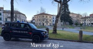 I carabinieri in piazza a Castel del Piano