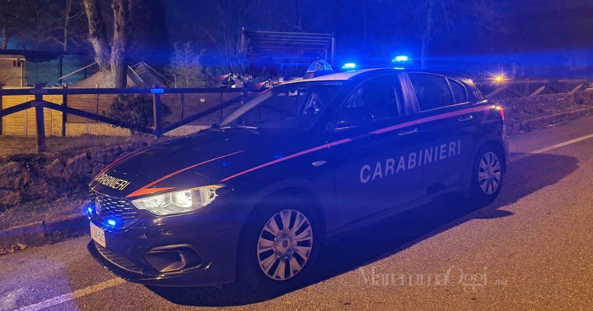 Una pattuglia dei carabinieri (foto d'archivio)