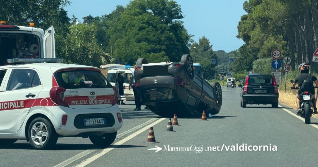 L'incidente sulla Principessa con l'auto ribaltata