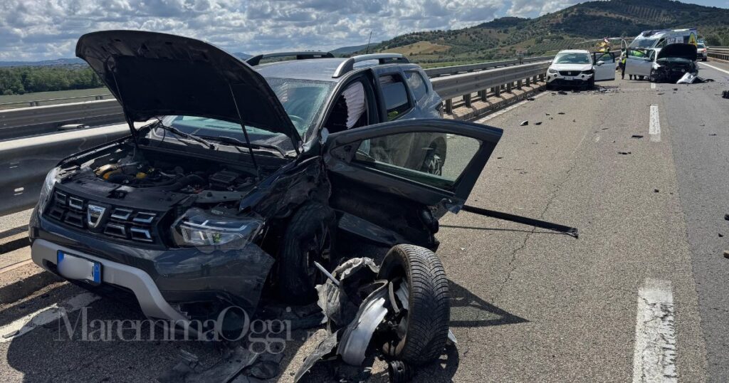 Un'immagine dell'incidente fra Grosseto Sud e Grosseto Est