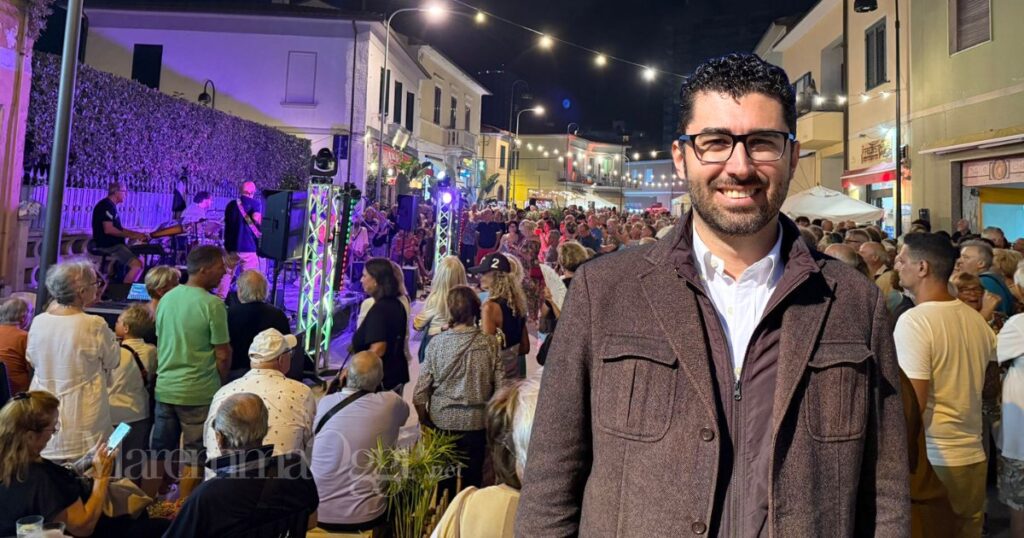 La festa a Senzuno e il sindaco Matteo Buoncristiani