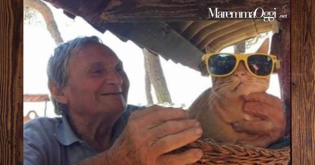 Franco Gaggioli con uno dei suoi gatti