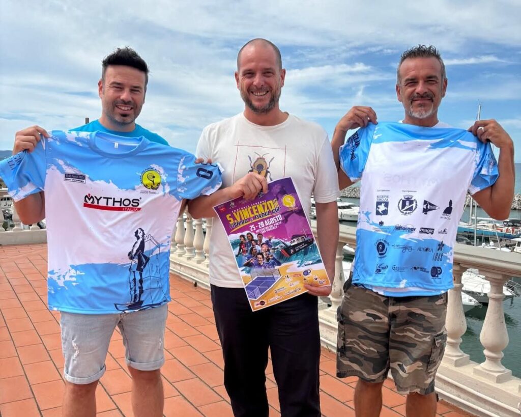 Il sindaco Paolo Riccucci al centro. Ai lati, Luca Mariotti e Simone Bocci