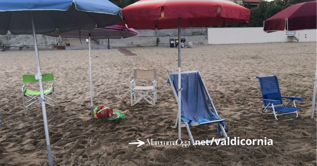 La spiaggia occupata abusivamente, il materiale è stato sequestrato