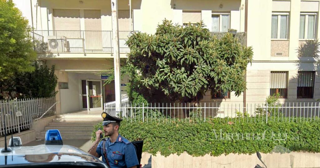 Il distretto Asl di via Roma, dove lavora la dottoressa che è stata aggredita