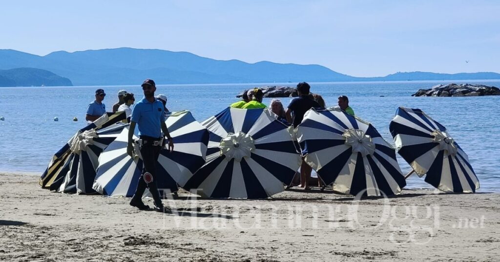 I soccorsi alla donna in spiaggia libera a Follonica
