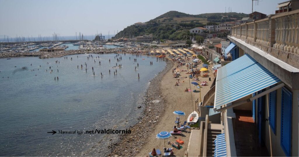 La spiaggia di Salivoli, a Piombino