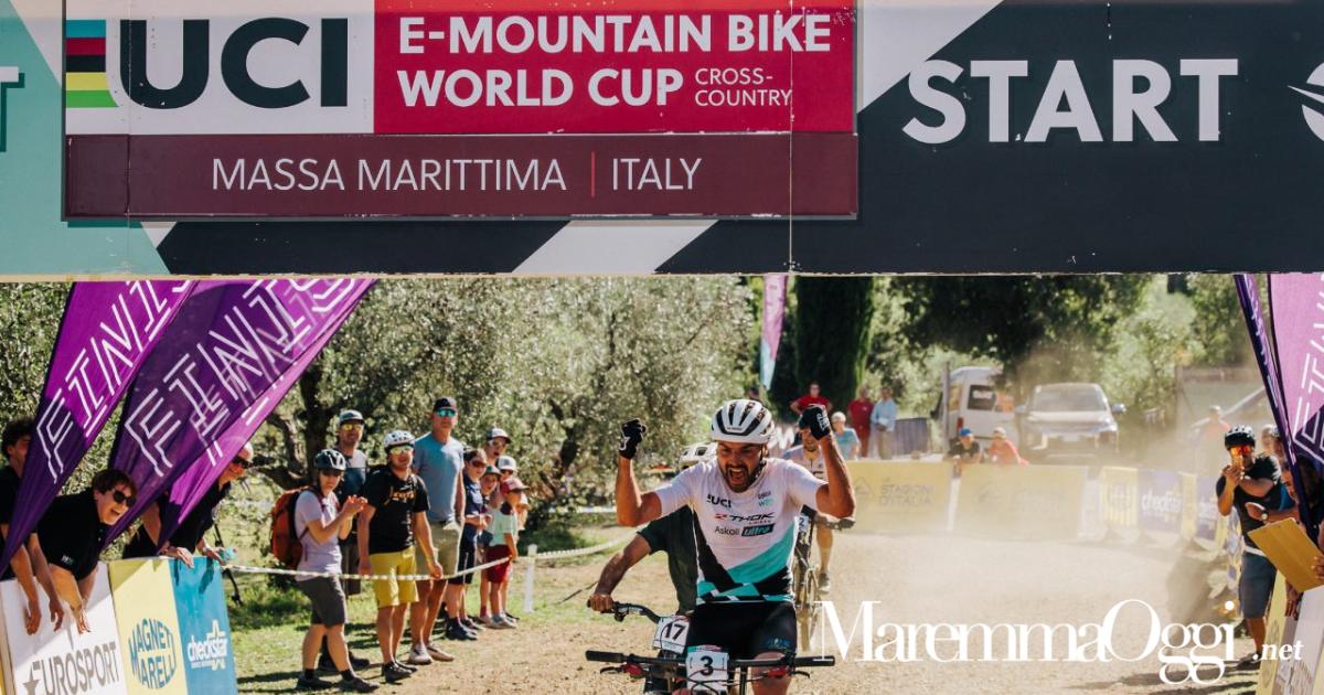 Nella foto Mirko Tabacchi mentre taglia il traguardo