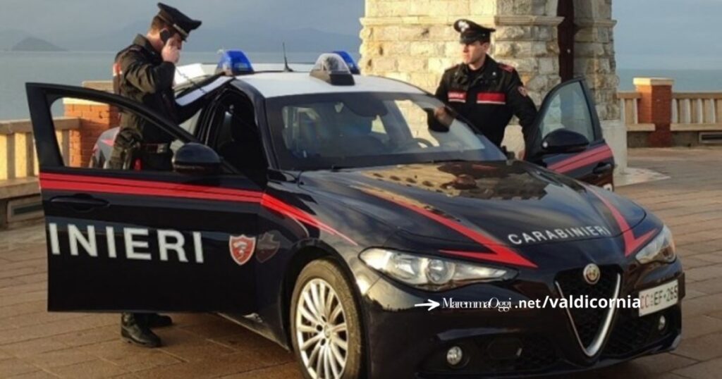 I carabinieri di Piombino in piazza Bovio